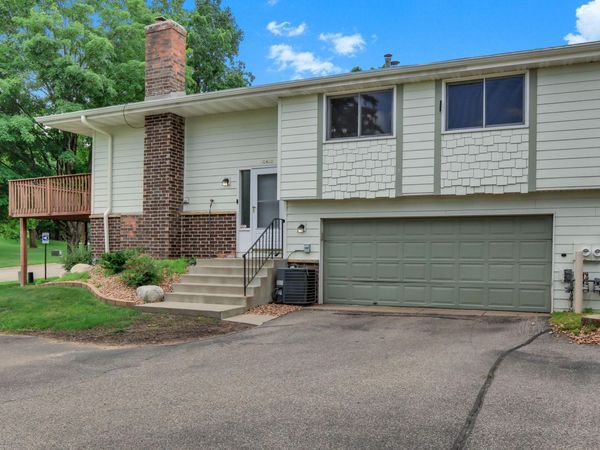 10400 Decatur Avenue S, Bloomington, MN 55438