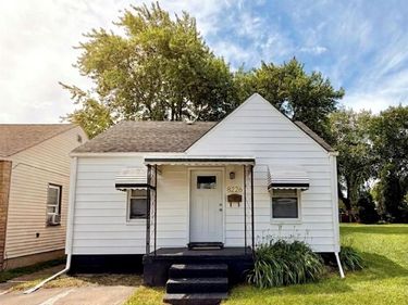 8226 Prospect Avenue, Warren, MI 48089
