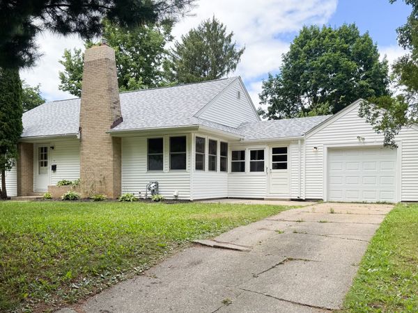 2610 Pelham Road , Rockford, IL 61107