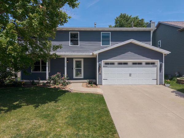 3122 Eagle Creek Drive , Bloomington, IL 61704