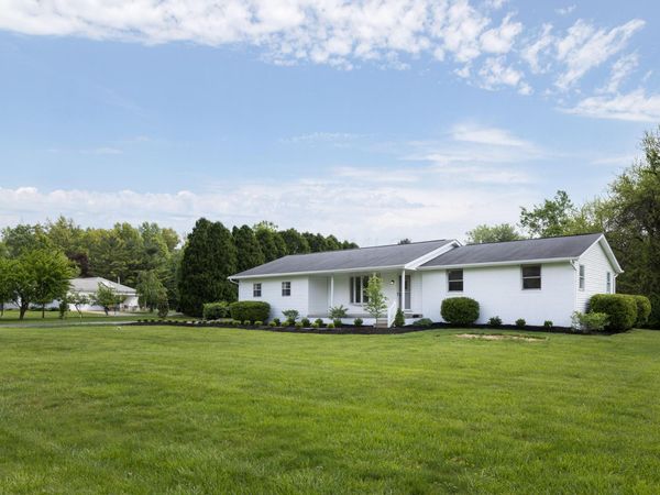 4002 Harlem Road , New Albany, OH 43054
