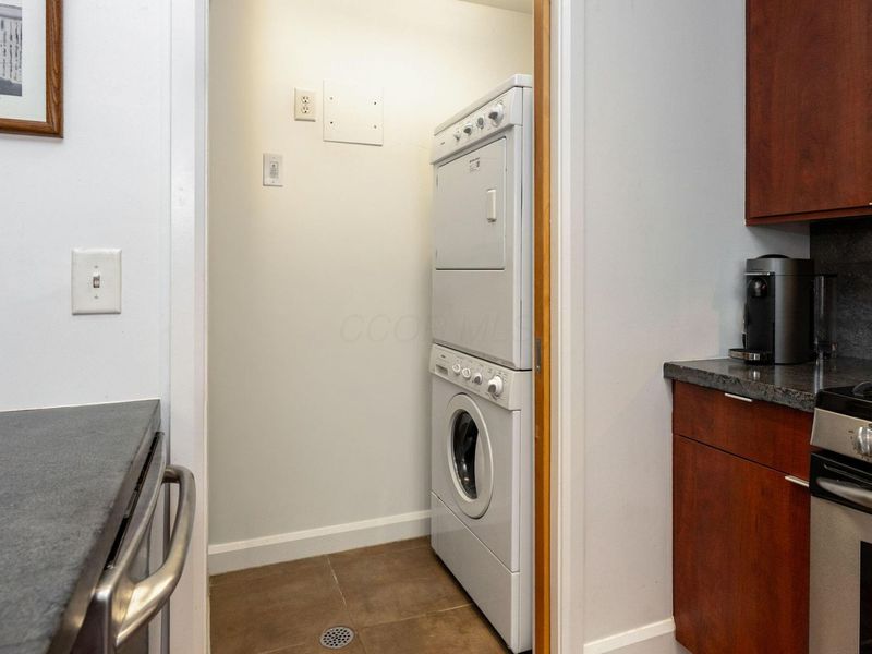 845 N High Street , Unit 203, Columbus, OH 43215 Photo 19