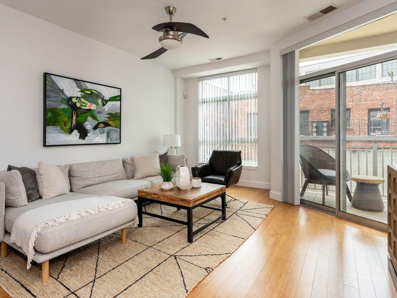 845 N High Street , Unit 203, Columbus, OH 43215 Photo 6