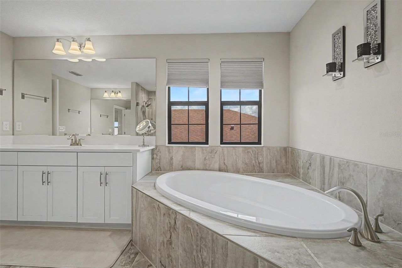 12834 Boggy Creek Drive, Riverview, FL 33579 Photo