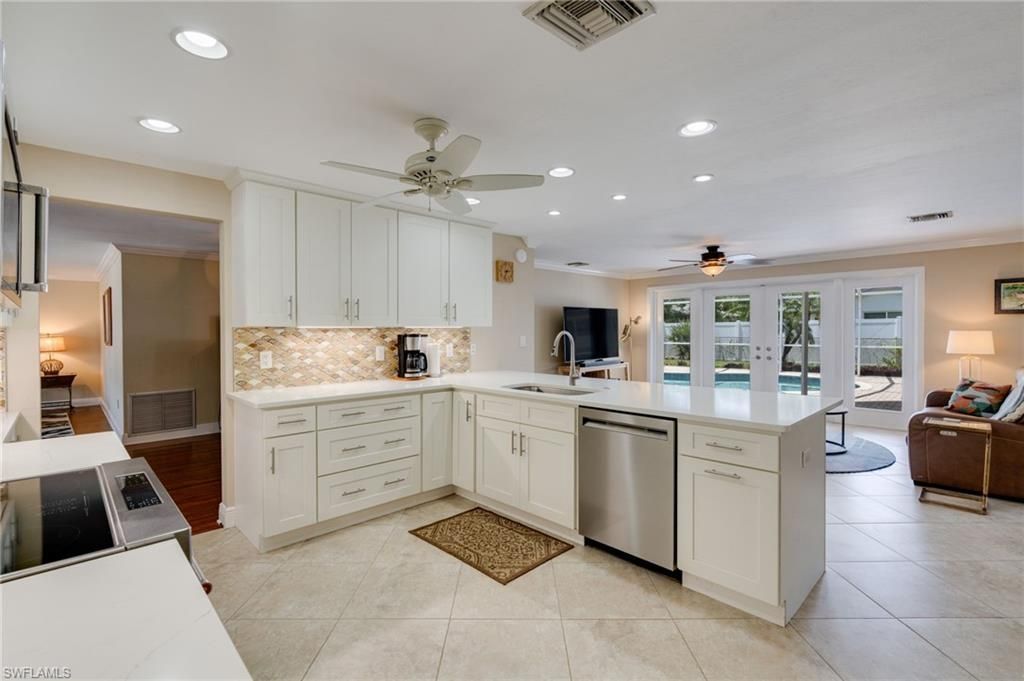 1347 Oaklawn Ct , Fort Myers, FL 33919 Photo
