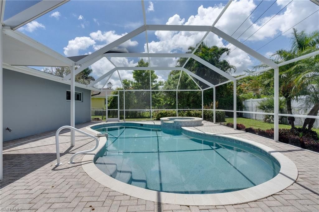 1347 Oaklawn Ct , Fort Myers, FL 33919 Photo