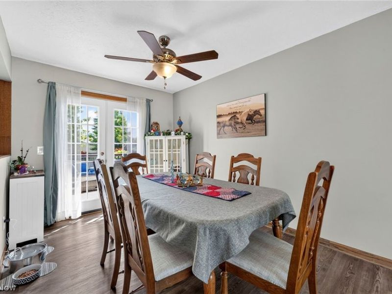 335 Bayshore Drive, Eastlake, OH 44095 Photo 11