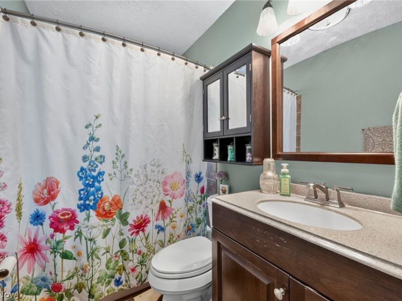 335 Bayshore Drive, Eastlake, OH 44095 Photo 14