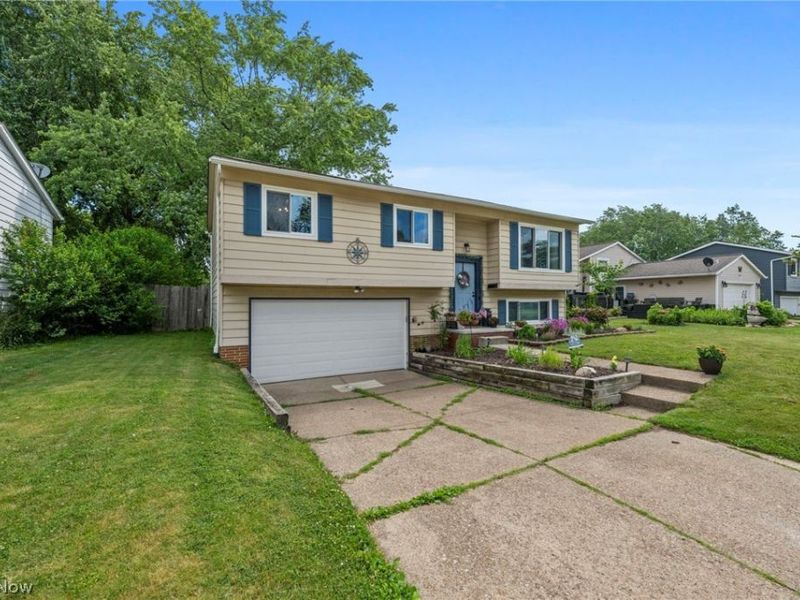 335 Bayshore Drive, Eastlake, OH 44095 Photo 29