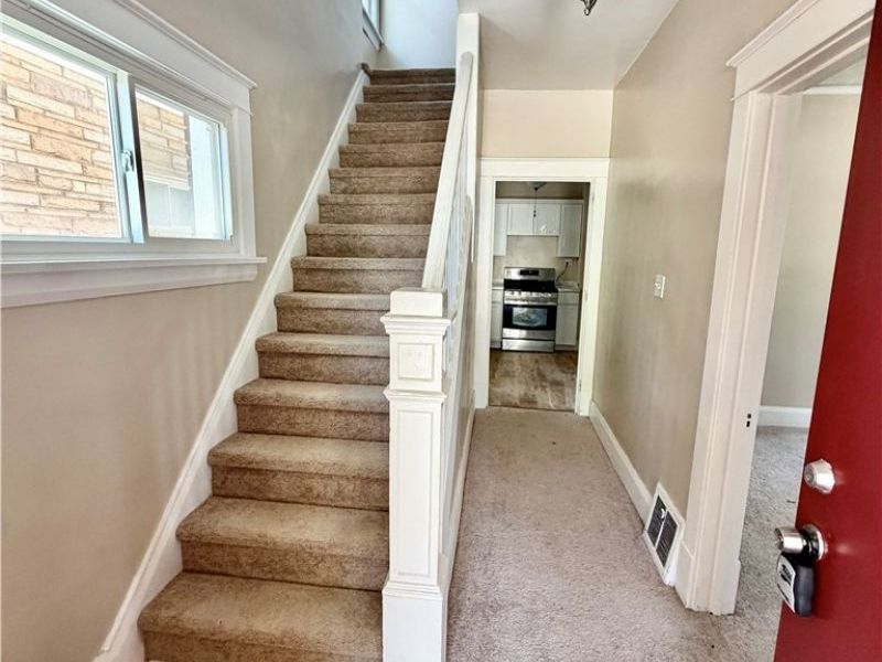 940 Katherine Avenue, Youngstown, OH 44505 Photo 3