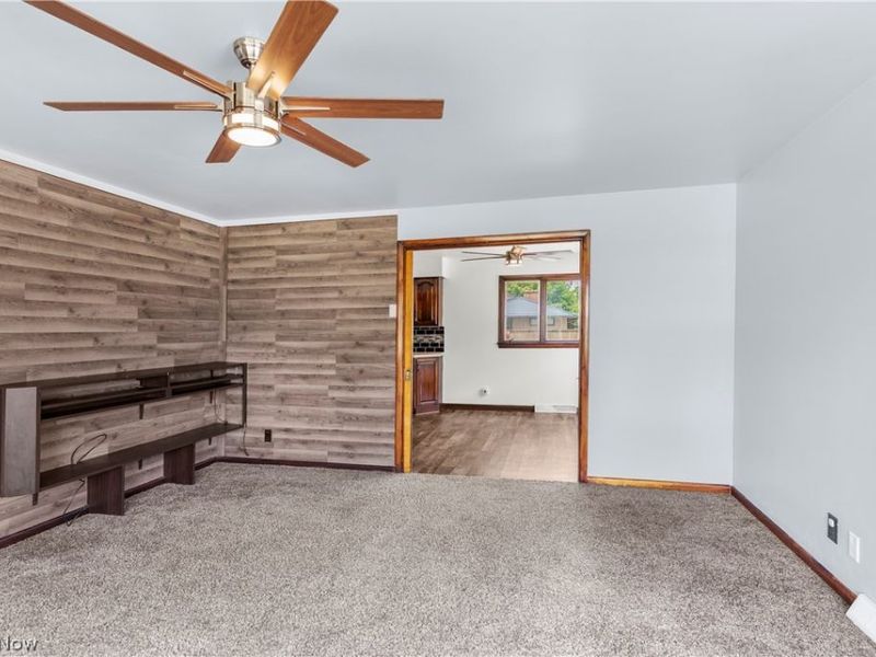 2163 Hollywood Street NE, Warren, OH 44483 Photo 11