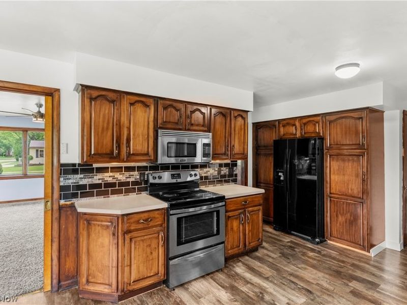 2163 Hollywood Street NE, Warren, OH 44483 Photo 13