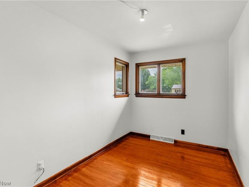 2163 Hollywood Street NE, Warren, OH 44483 Photo 23