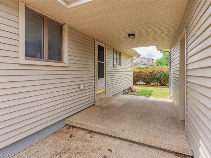 2163 Hollywood Street NE, Warren, OH 44483 Photo 5