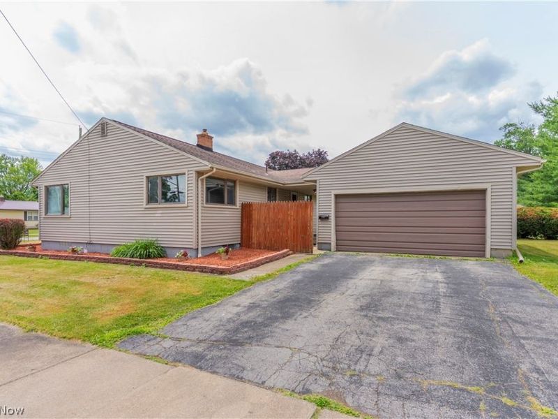 2163 Hollywood Street NE, Warren, OH 44483 Photo 8