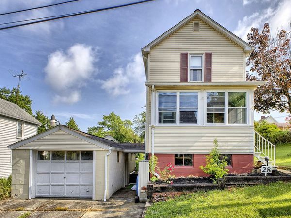 28 Tulip Street , Adamsburg, PA 15611