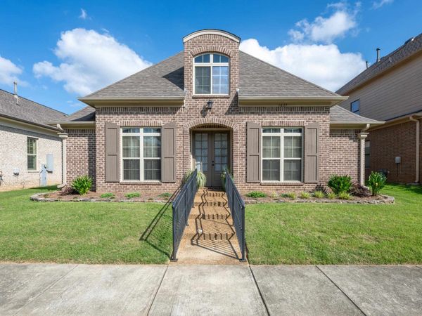 1637 JENNINGS MILL LN, Collierville, TN 38017