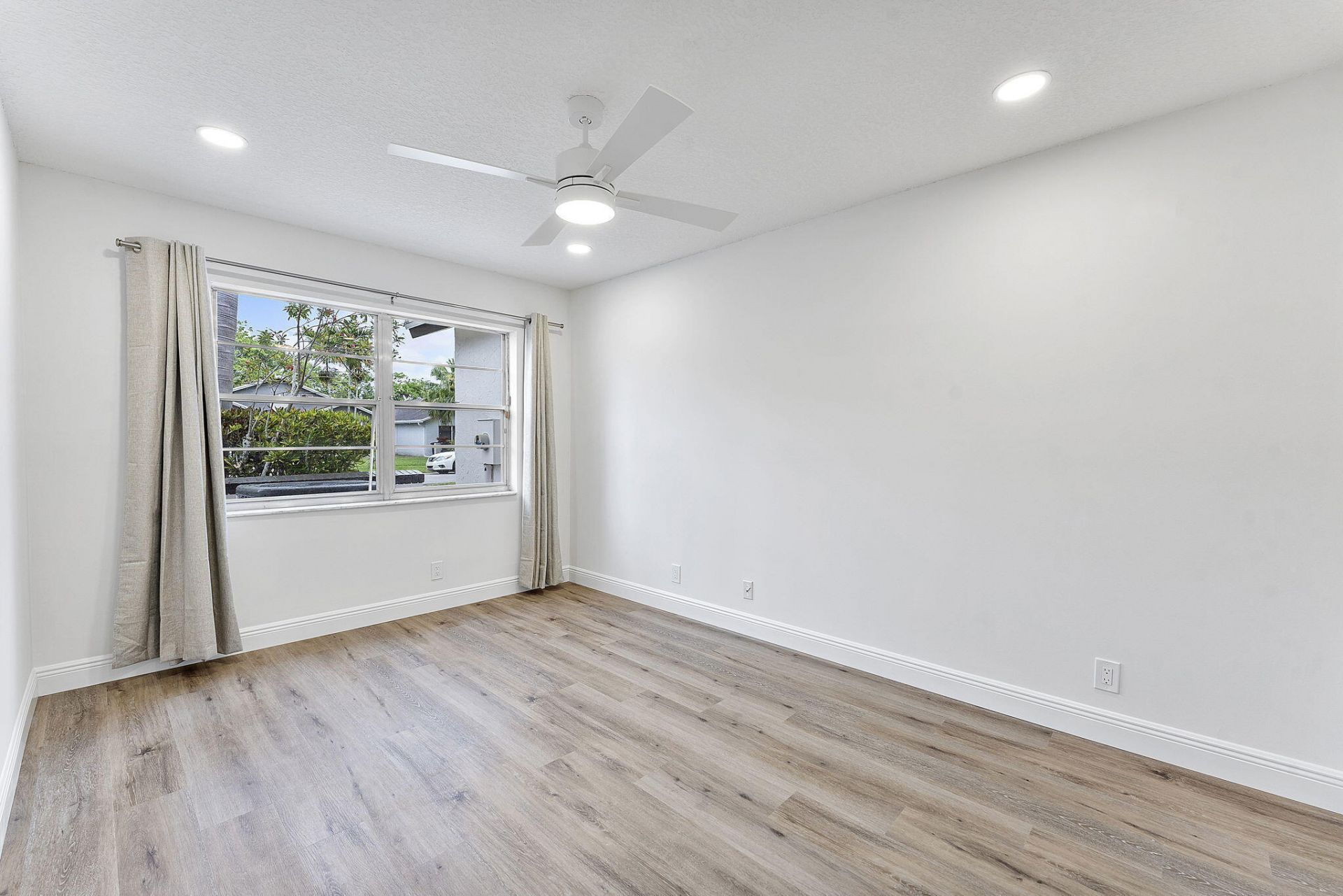 9180 Pine Springs Drive, Boca Raton, FL 33428 Photo