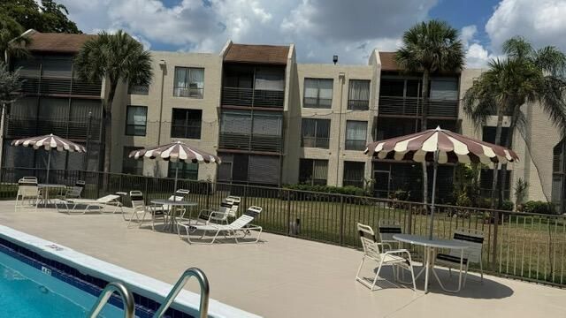 8050 W Mcnab Road, Unit 203, Tamarac, FL 33321 Photo