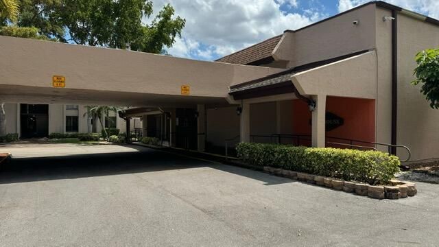 8050 W Mcnab Road, Unit 203, Tamarac, FL 33321 Photo