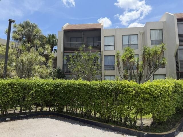 8050 W Mcnab Road, Unit 203, Tamarac, FL 33321 Photo