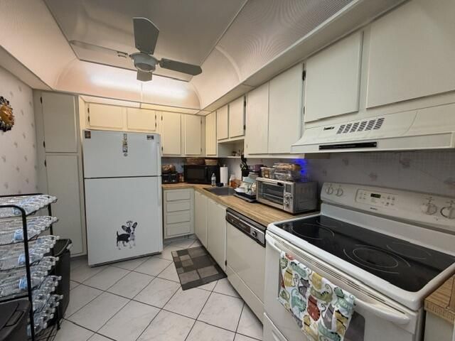 8050 W Mcnab Road, Unit 203, Tamarac, FL 33321 Photo