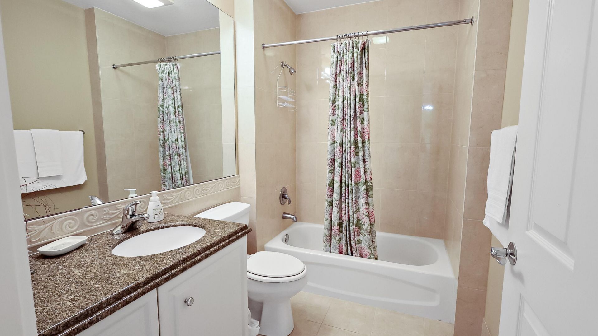 4 E Harbour Isle Drive E, Unit Ph04, Fort Pierce, FL 34949 Photo