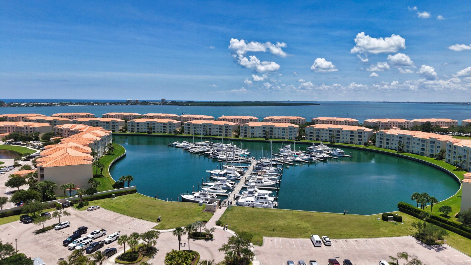 4 E Harbour Isle Drive E, Unit Ph04, Fort Pierce, FL 34949 Photo