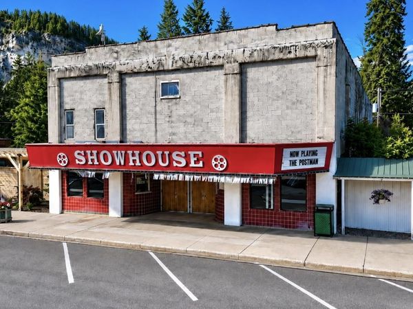 209 E 5TH Ave, Metaline Falls, WA 99153