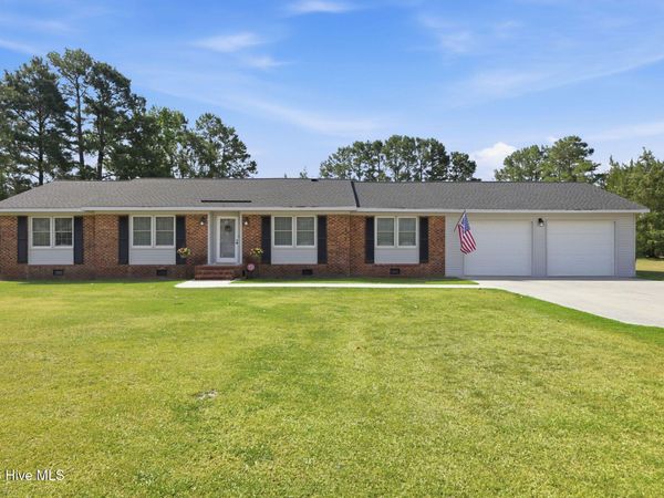2346 Old Creek Road , Greenville, NC 27834