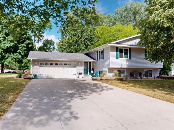 1825 Bayview Drive , Albert Lea, MN 56007