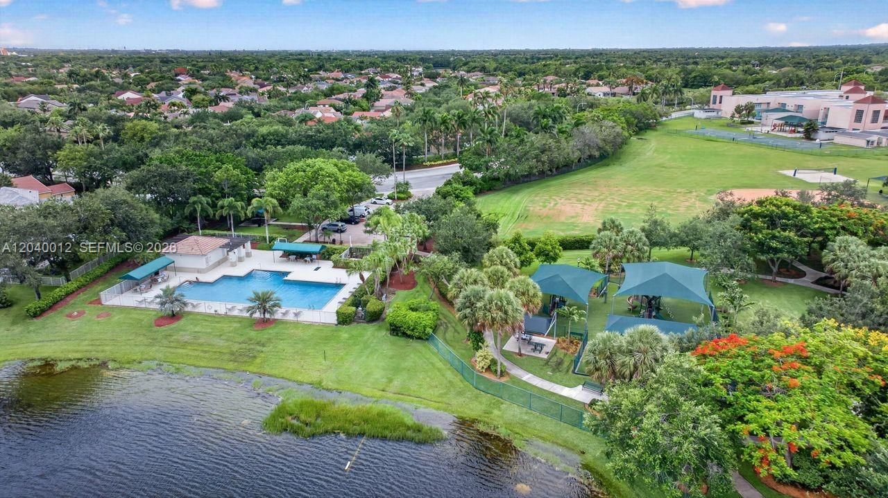 116 W Bayridge Dr, Weston, FL 33326 Photo