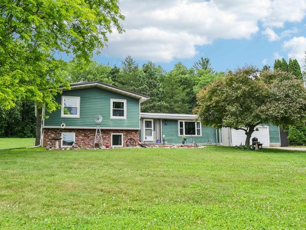 S3285 Lake Virginia Road, Reedsburg, WI 53959