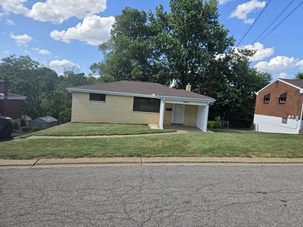 3003 Harmening Avenue , Pittsburgh, PA 15227