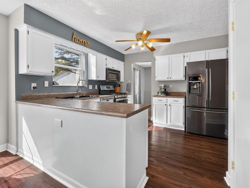 4859 Whisper Cove Court, Columbus, OH 43230 Photo 12