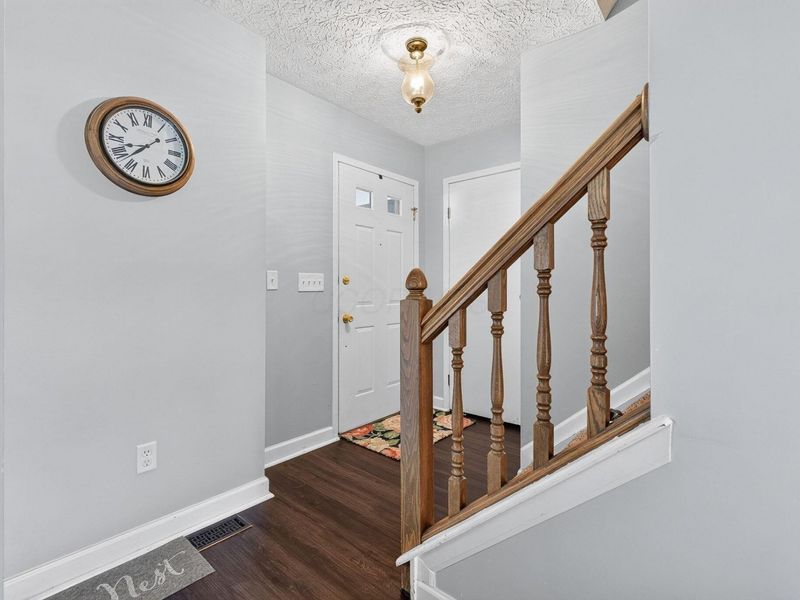 4859 Whisper Cove Court, Columbus, OH 43230 Photo 5