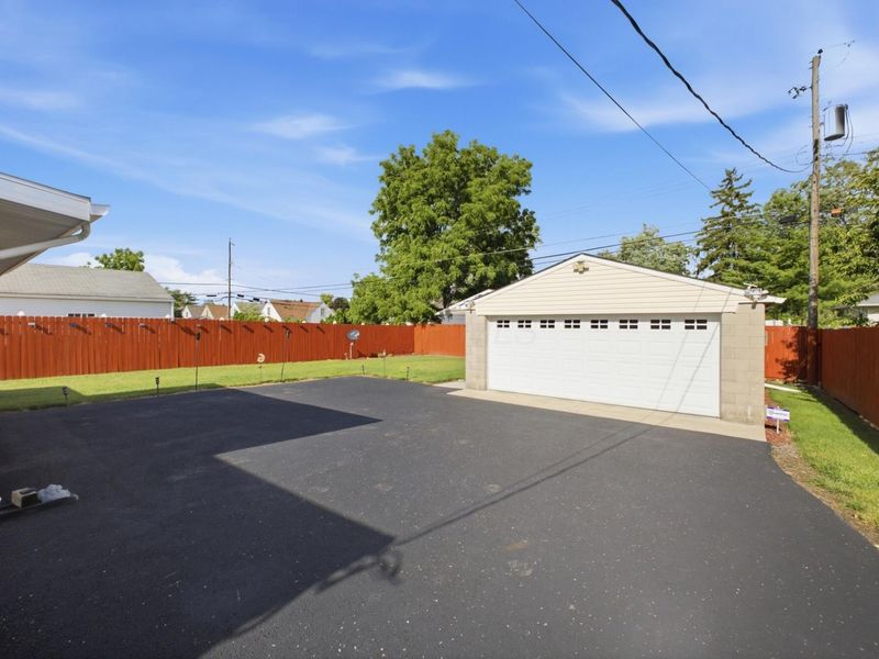 980 Wiltshire Road, Columbus, OH 43204 Photo 17