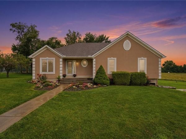 2416 S Outer Belt Road, Oak Grove, MO 64075