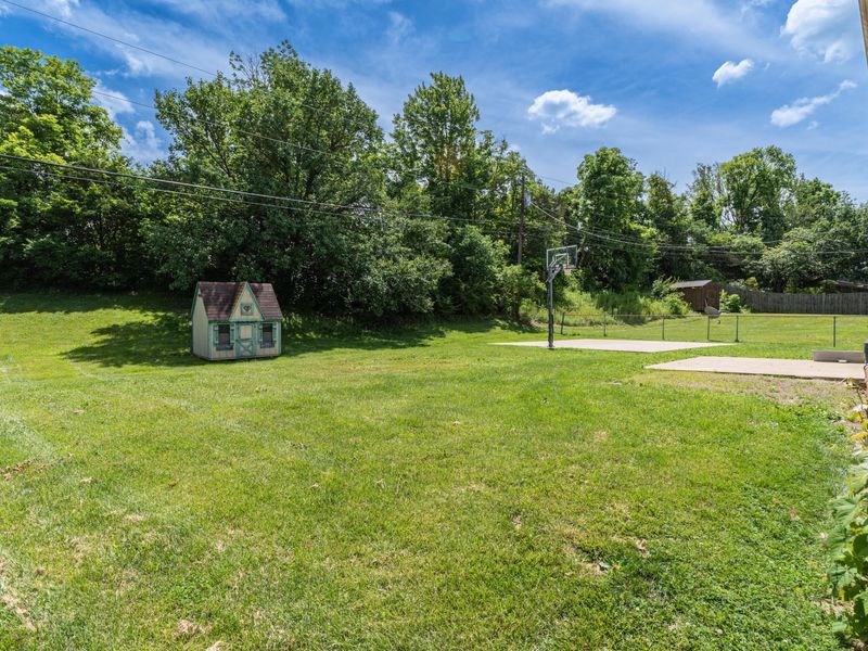 8454 Pheasant Drive, Florence, KY 41042 Photo 3