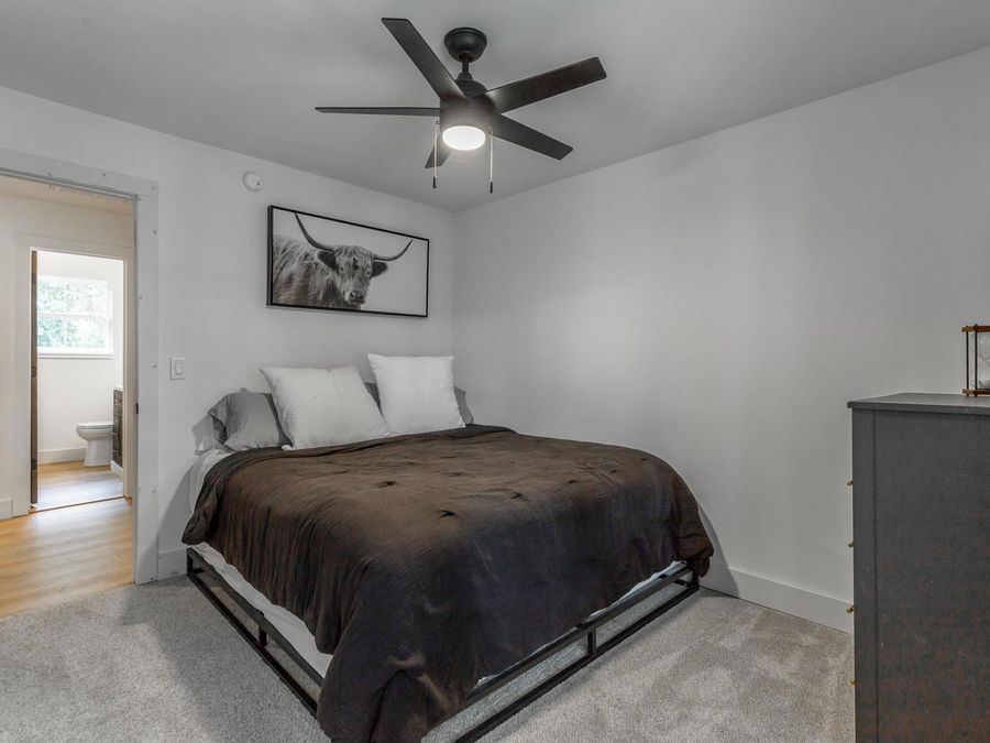 Property Image 100