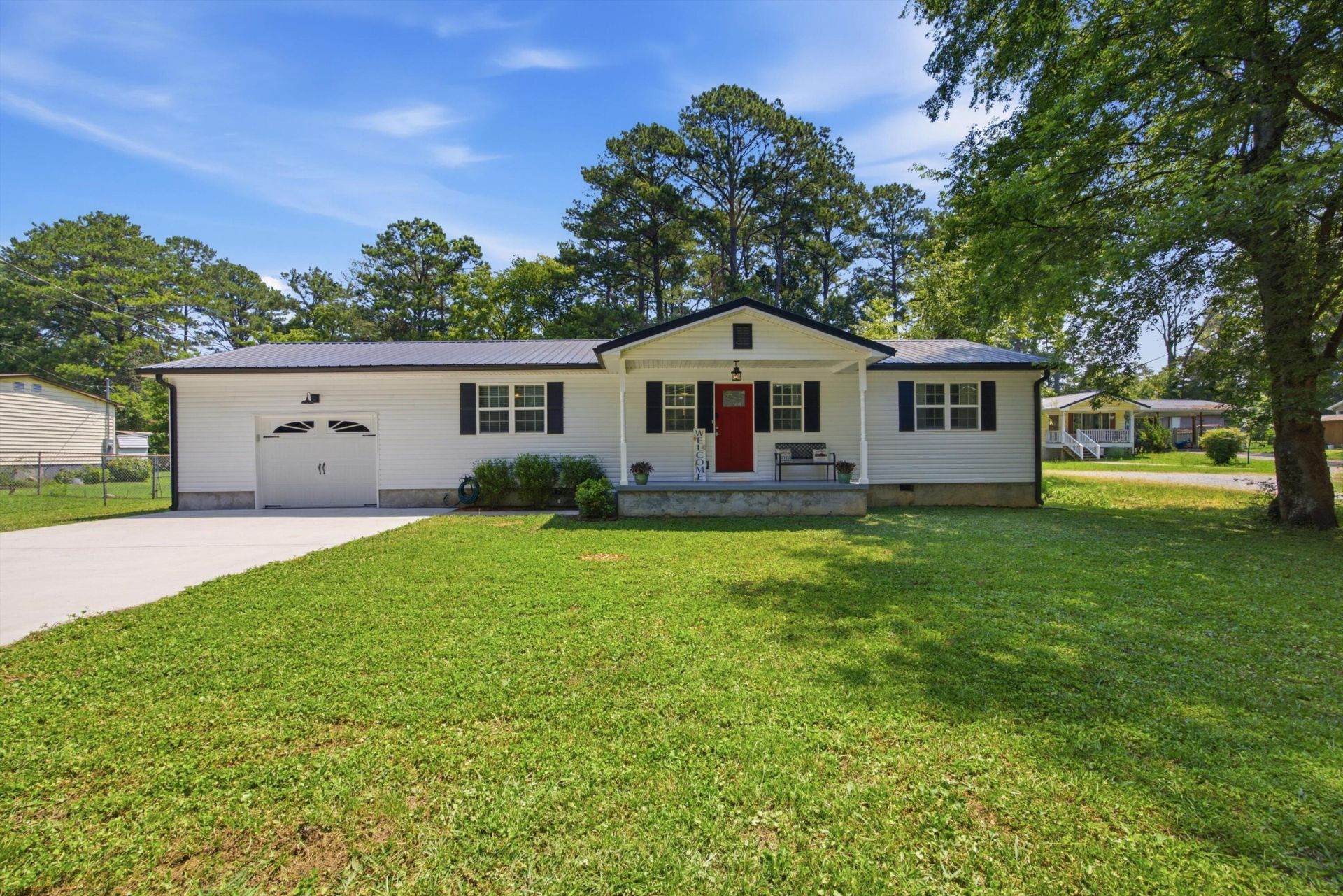 305 Longwood Street, Chickamauga, GA 30707 Main Photo