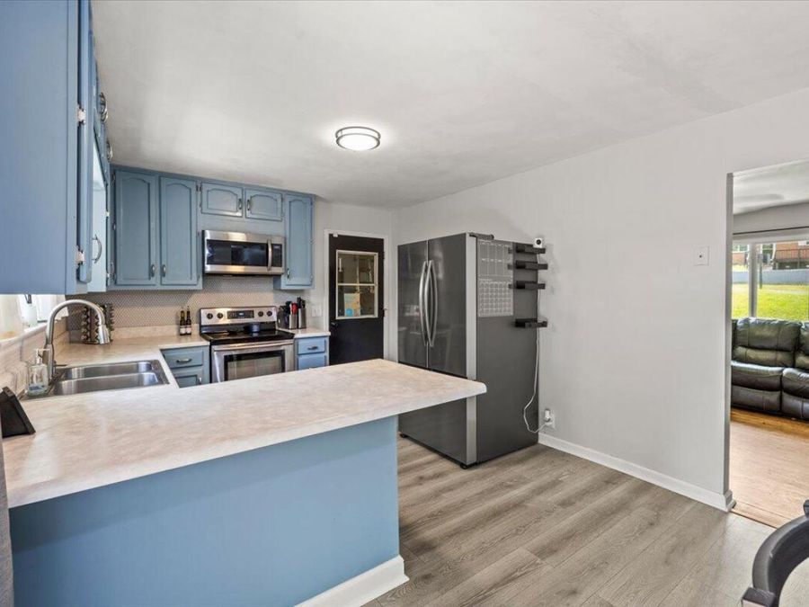 Property Image 9
