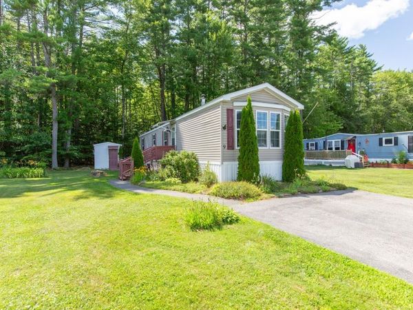 9 Chancellor Drive, Concord, NH 03303