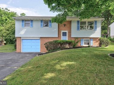 3169 THISTLE DRIVE, LANCASTER, PA 17601