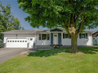 3299 Mohawk Street , New Hartford, NY 13413