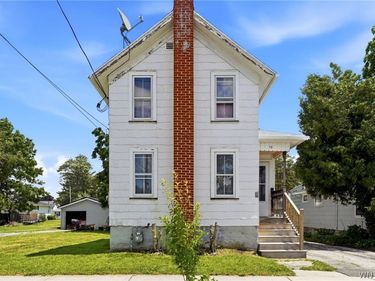 18 Columbia Avenue , Batavia, NY 14020