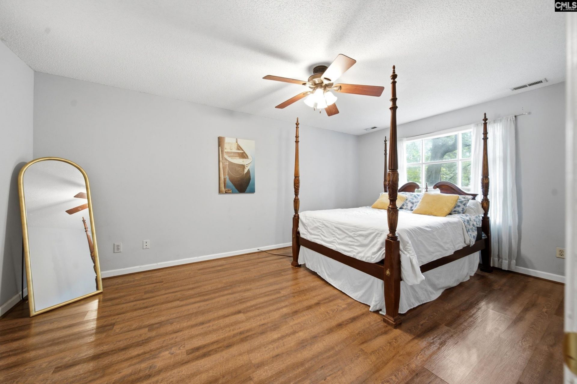 505 Mallard Lakes Drive Photo 15