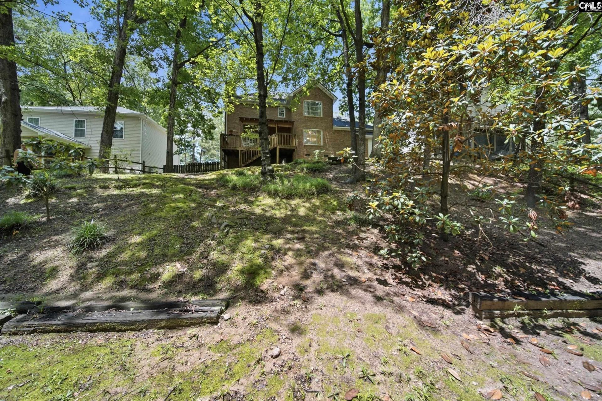 505 Mallard Lakes Drive Photo 23