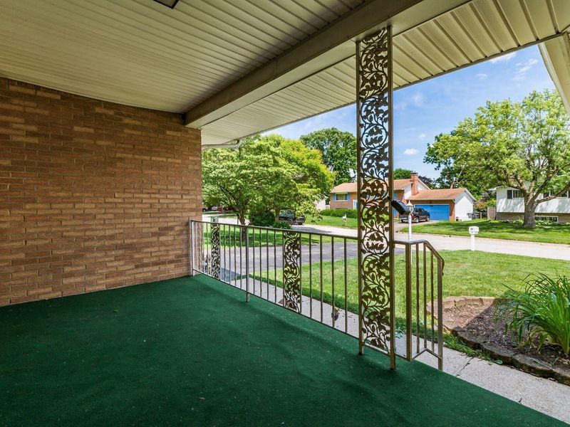 1417 Devonhurst Drive , Columbus, OH 43232 Photo 2