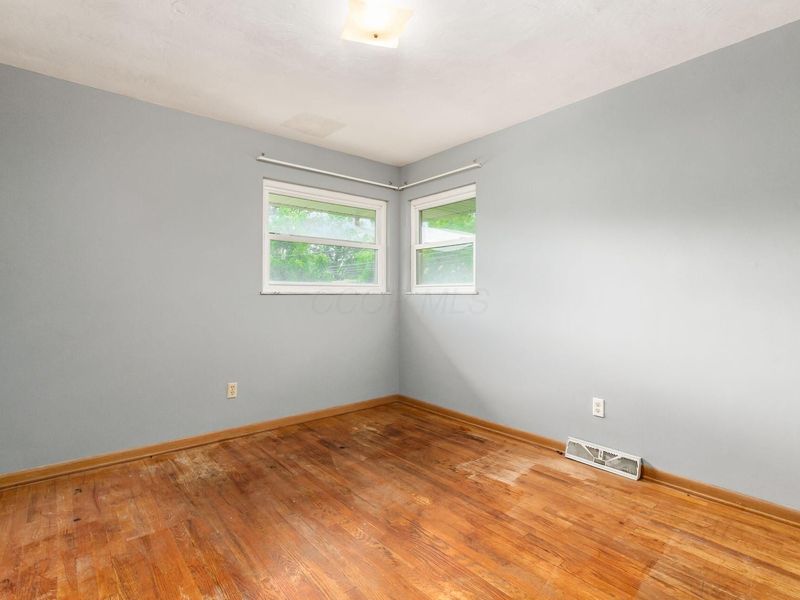 1417 Devonhurst Drive , Columbus, OH 43232 Photo 24